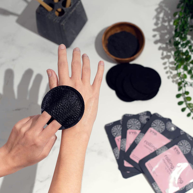 Rolling Rolling Natural Charcoal Exfoliating Pads